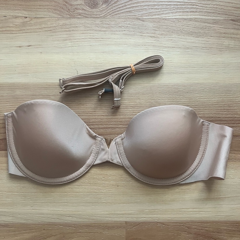 Victoria's Secret Tan Strapless Bra with Seamless Cups